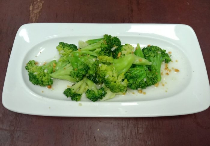 Brocolli with garlic